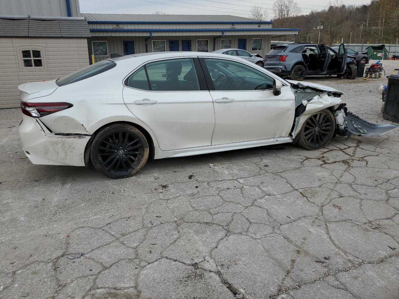 2022 TOYOTA CAMRY XSE VIN:4T1K61AK6NU021847