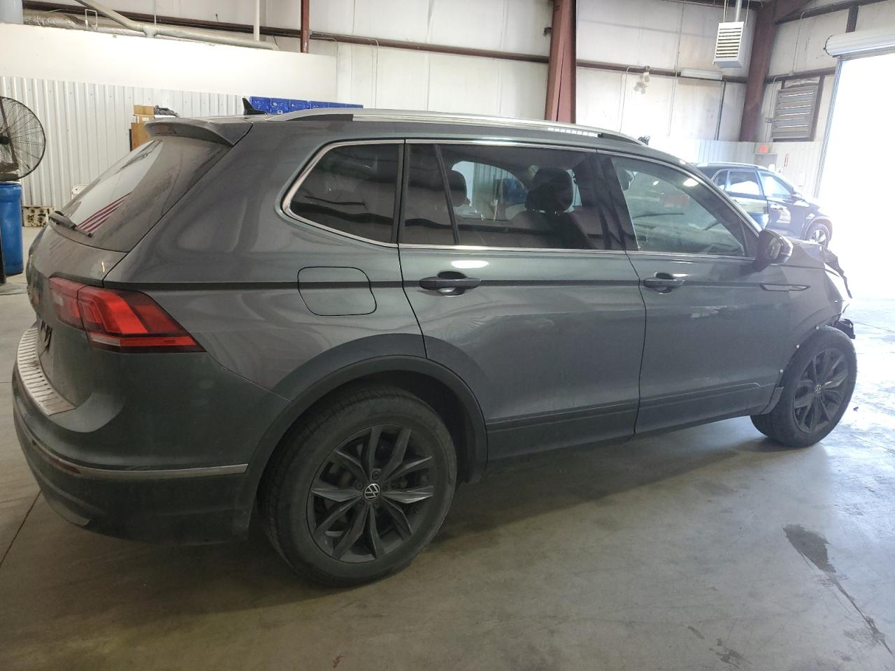 2023 VOLKSWAGEN TIGUAN SE VIN:3VVNB7AXXPM085491