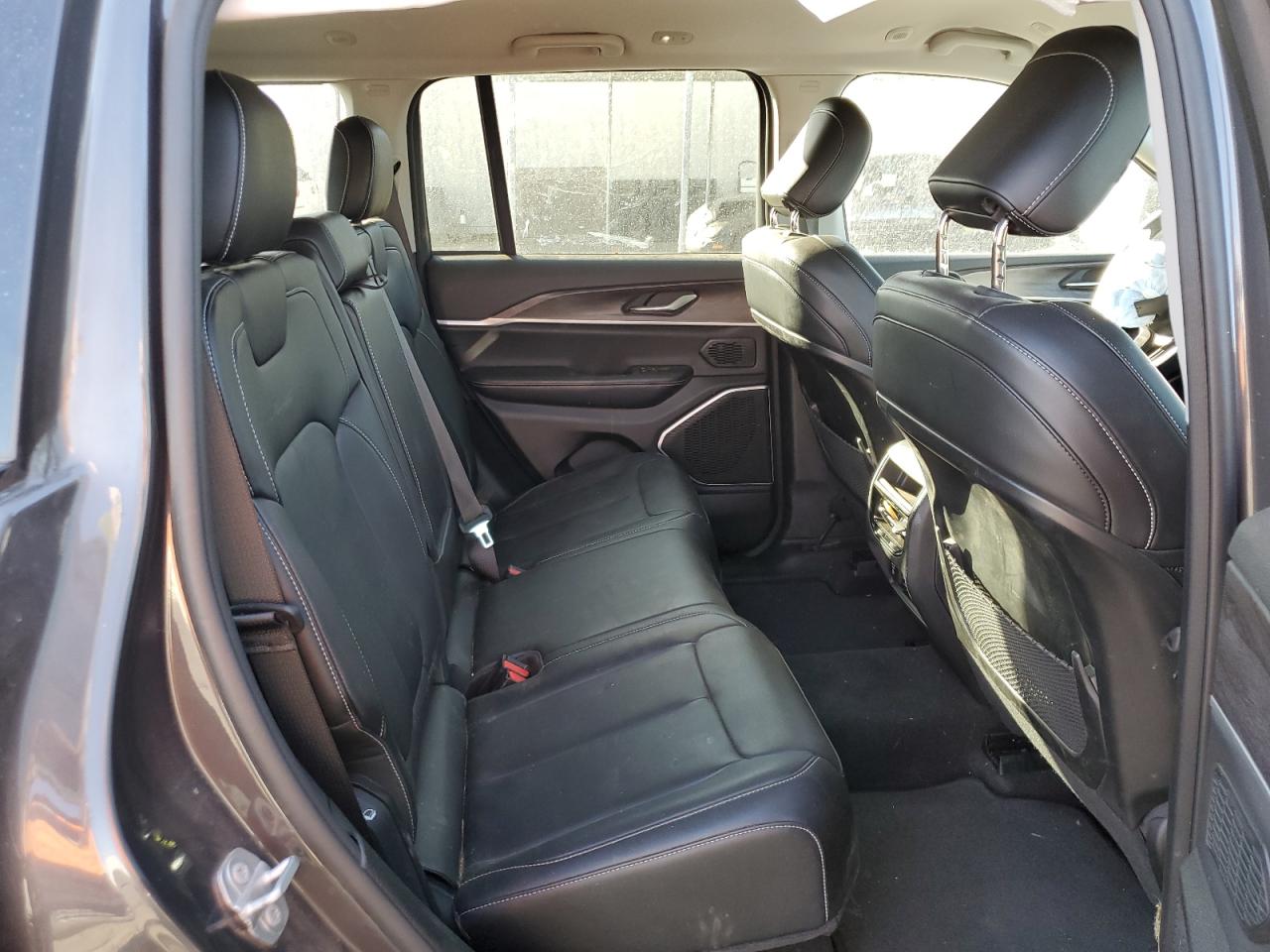 2022 JEEP GRAND CHEROKEE LIMITED VIN:1C4RJGBG4N8636811