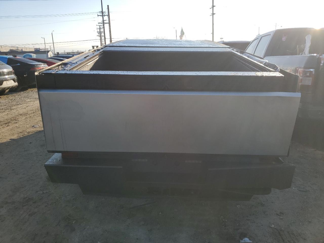 2024 TESLA CYBERTRUCK  VIN:7G2CEHEDXRA013484