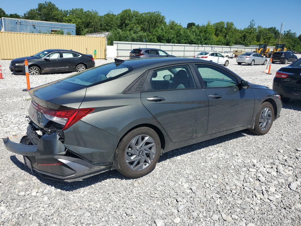 2024 HYUNDAI ELANTRA BLUE VIN:KMHLM4DJ3RU110022