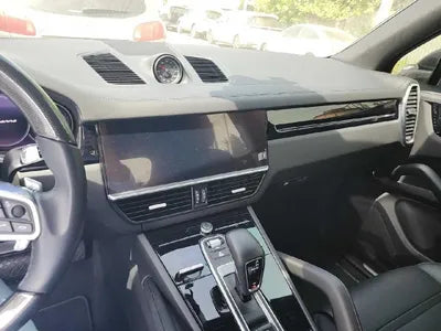 2021 Porsche Cayenne VIN: