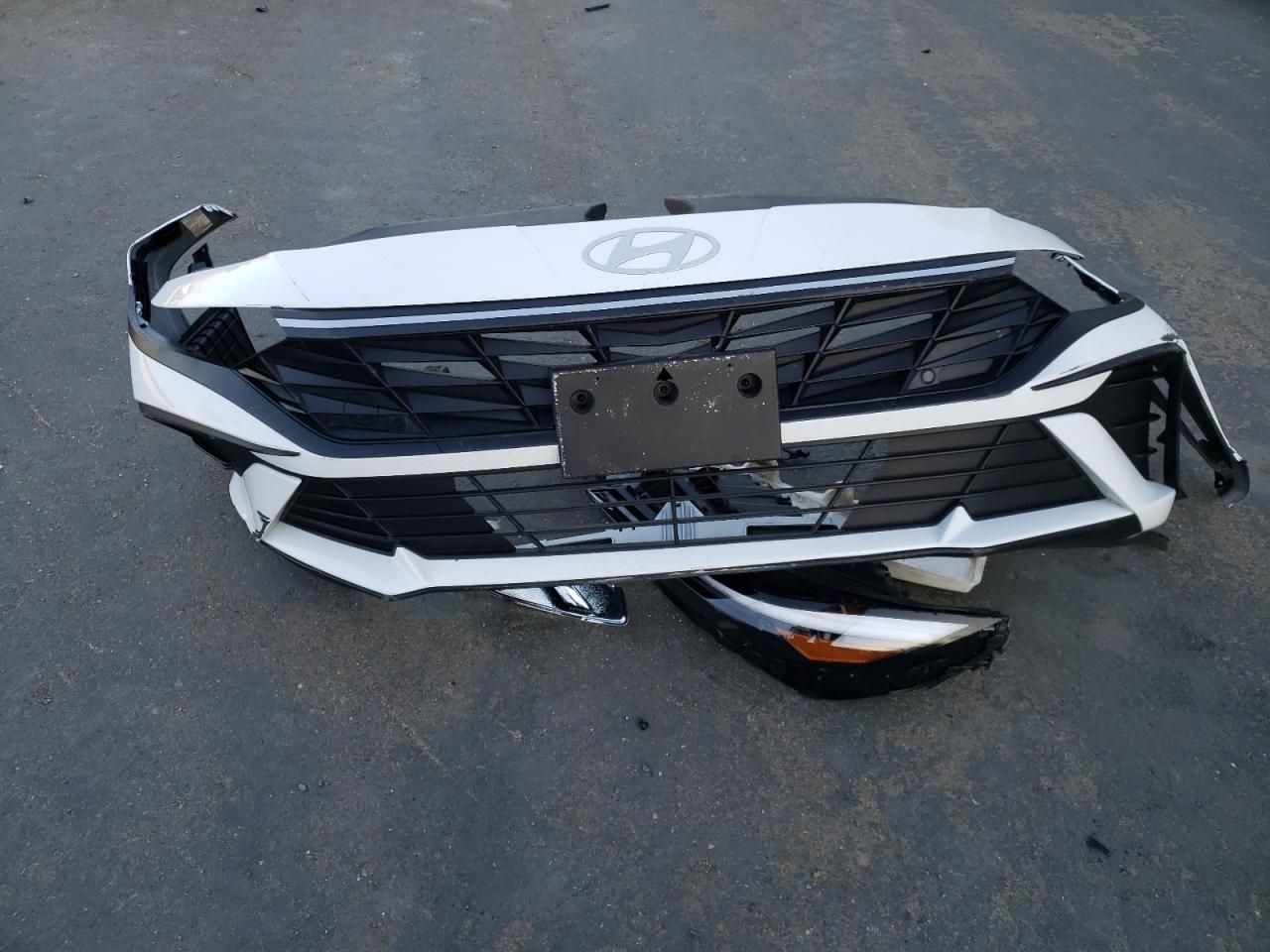 2024 HYUNDAI ELANTRA SE VIN:KMHLL4DG3RU775543