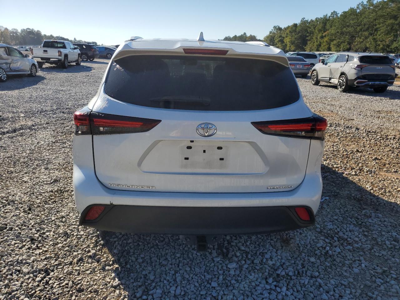 2024 TOYOTA HIGHLANDER LE VIN:5TDKDRBH6RS545599