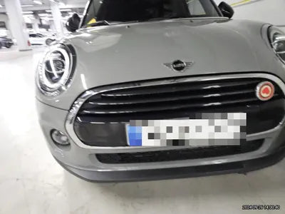 2021 MINI Cooper VIN:
