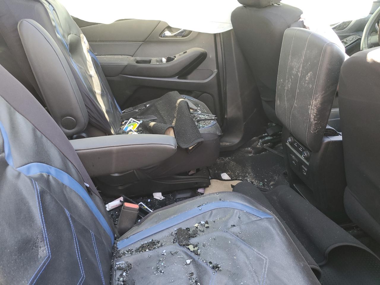 2023 CHEVROLET TRAVERSE LT VIN:1GNEVHKW6PJ273852