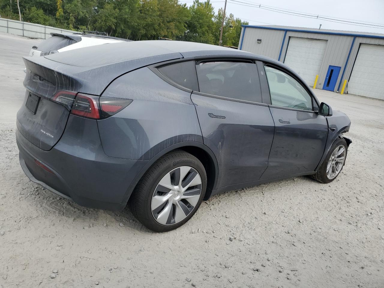 2023 TESLA MODEL Y  VIN:7SAYGDEE4PF855986