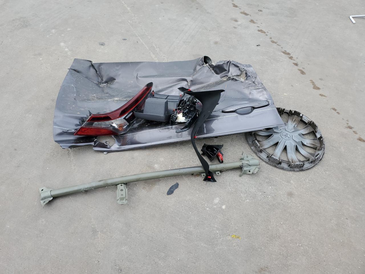 2022 TOYOTA CAMRY LE VIN:4T1C31AK9NU579219