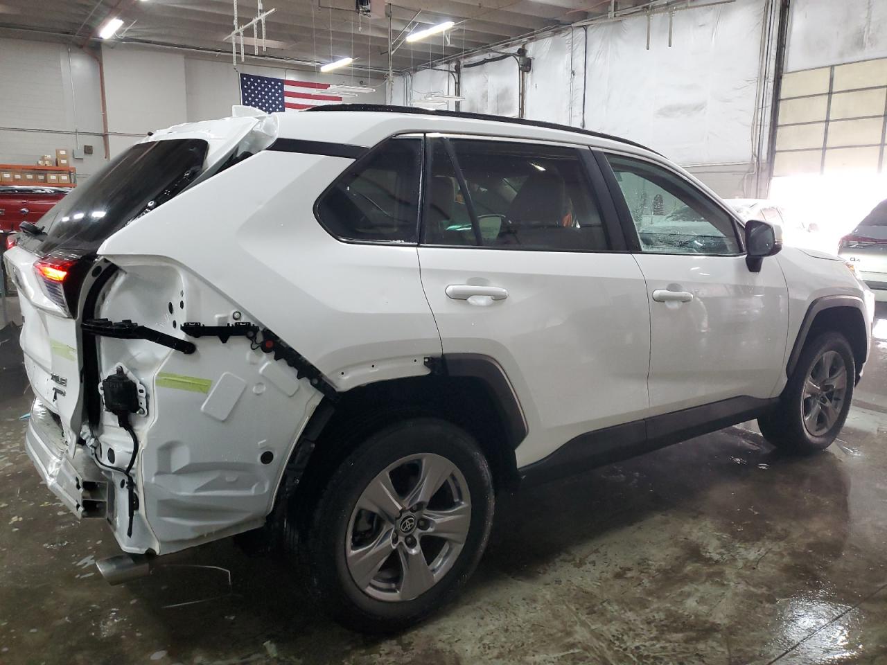 2022 TOYOTA RAV4 XLE VIN:2T3P1RFV6NW264152