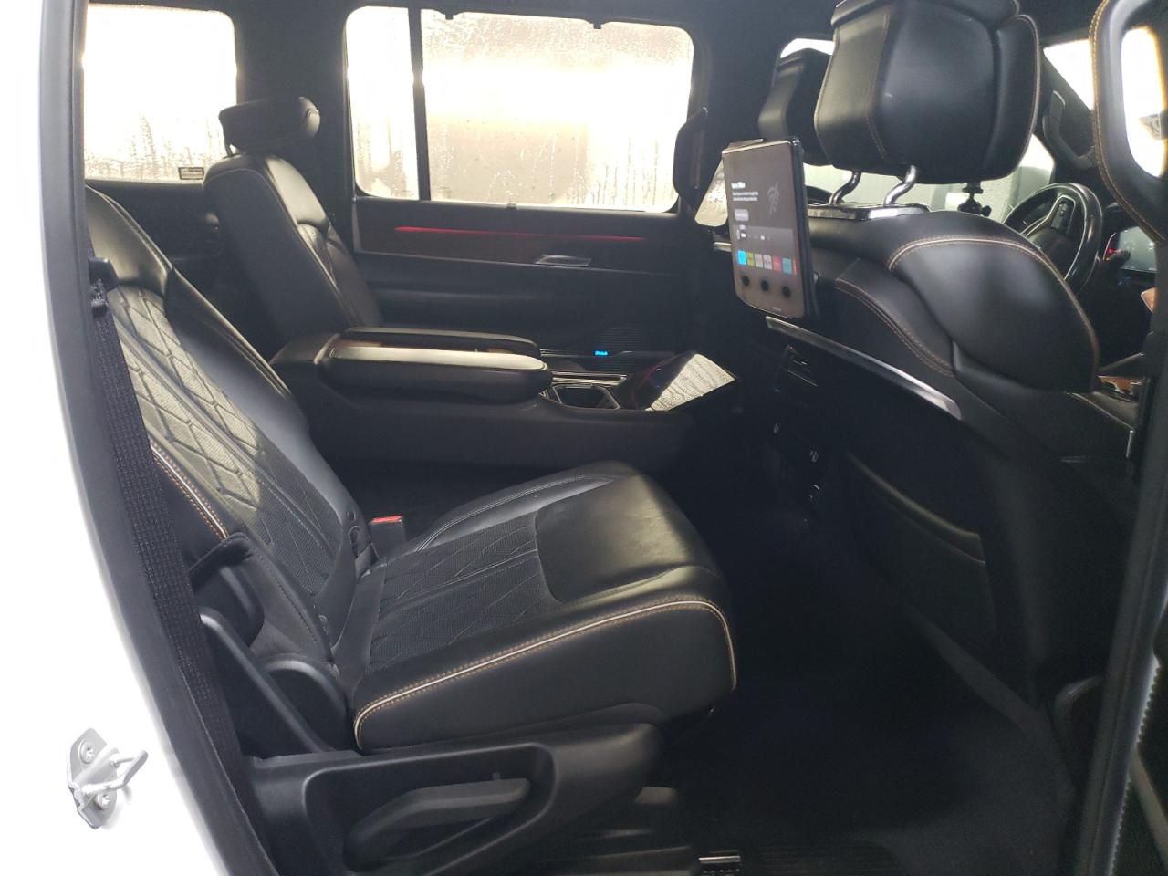 2022 JEEP GRAND WAGONEER SERIES III VIN:1C4SJVGJ4NS102091