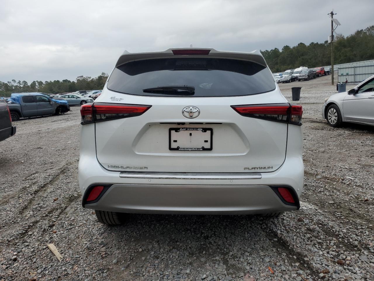 2022 TOYOTA HIGHLANDER PLATINUM VIN:5TDFZRAH2NS111985