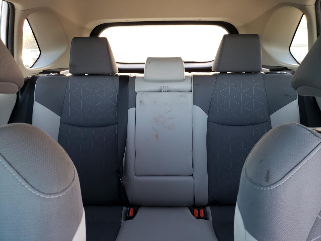 2022 TOYOTA RAV4 XLE VIN:4T3RWRFV4NU064137