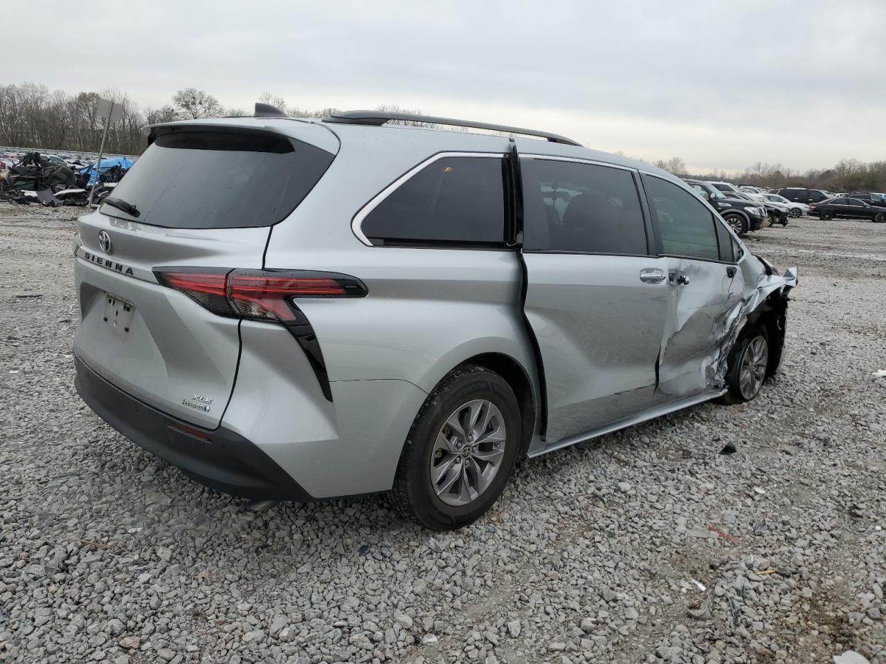 2022 TOYOTA SIENNA XLE VIN:KMHEC4A49EA117675