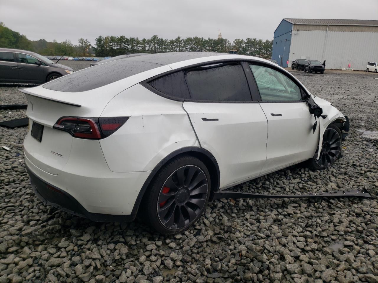 2022 TESLA MODEL Y  VIN:7SAYGDEF3NF312585