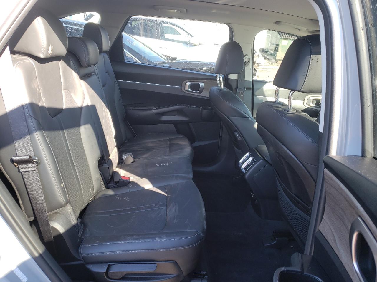 2022 KIA SORENTO S VIN:5XYRLDLC1NG148395