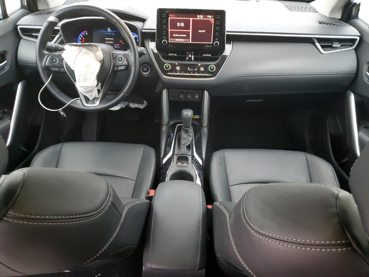 2022 TOYOTA COROLLA CROSS XLE VIN:7MUDAABG4NV040767