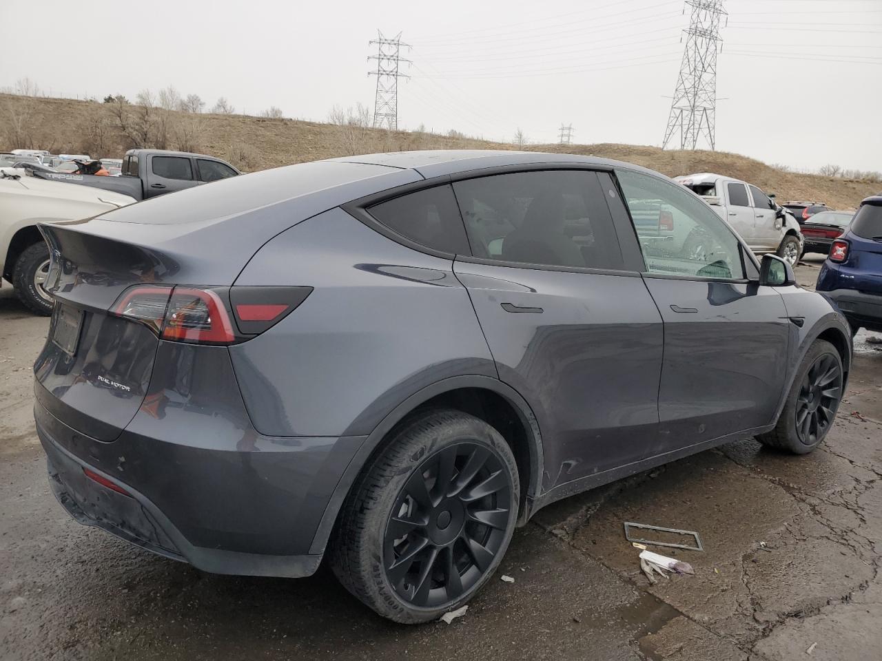 2023 TESLA MODEL Y  VIN:7SAYGDEE8PA116004