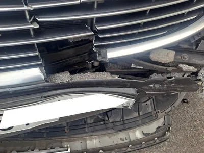 2017 Kia Carnival KNAME81ABHS332307 VIN:KNAME81ABHS332307