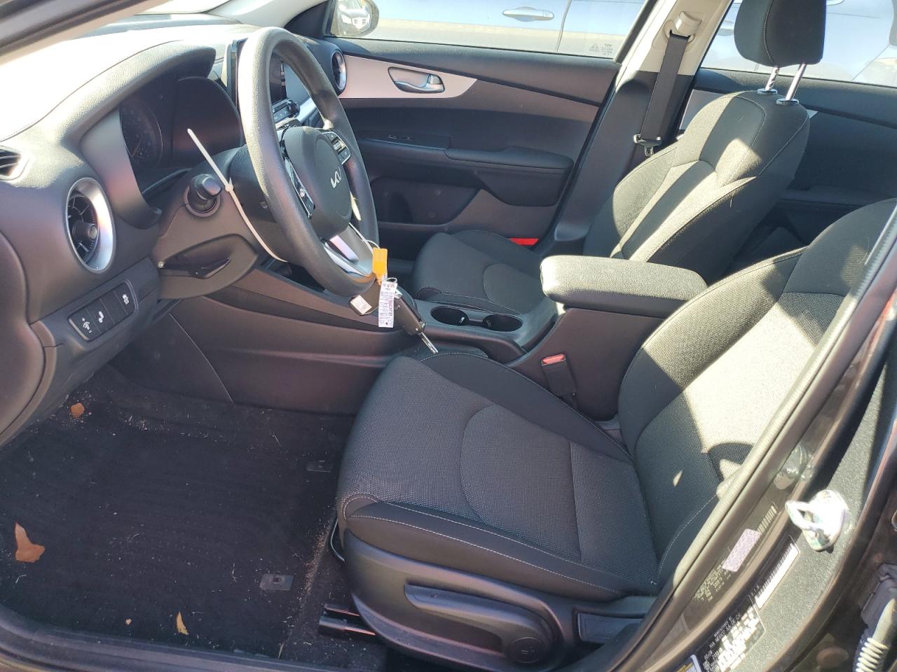 2024 KIA FORTE LX VIN:3KPF24AD5RE765352