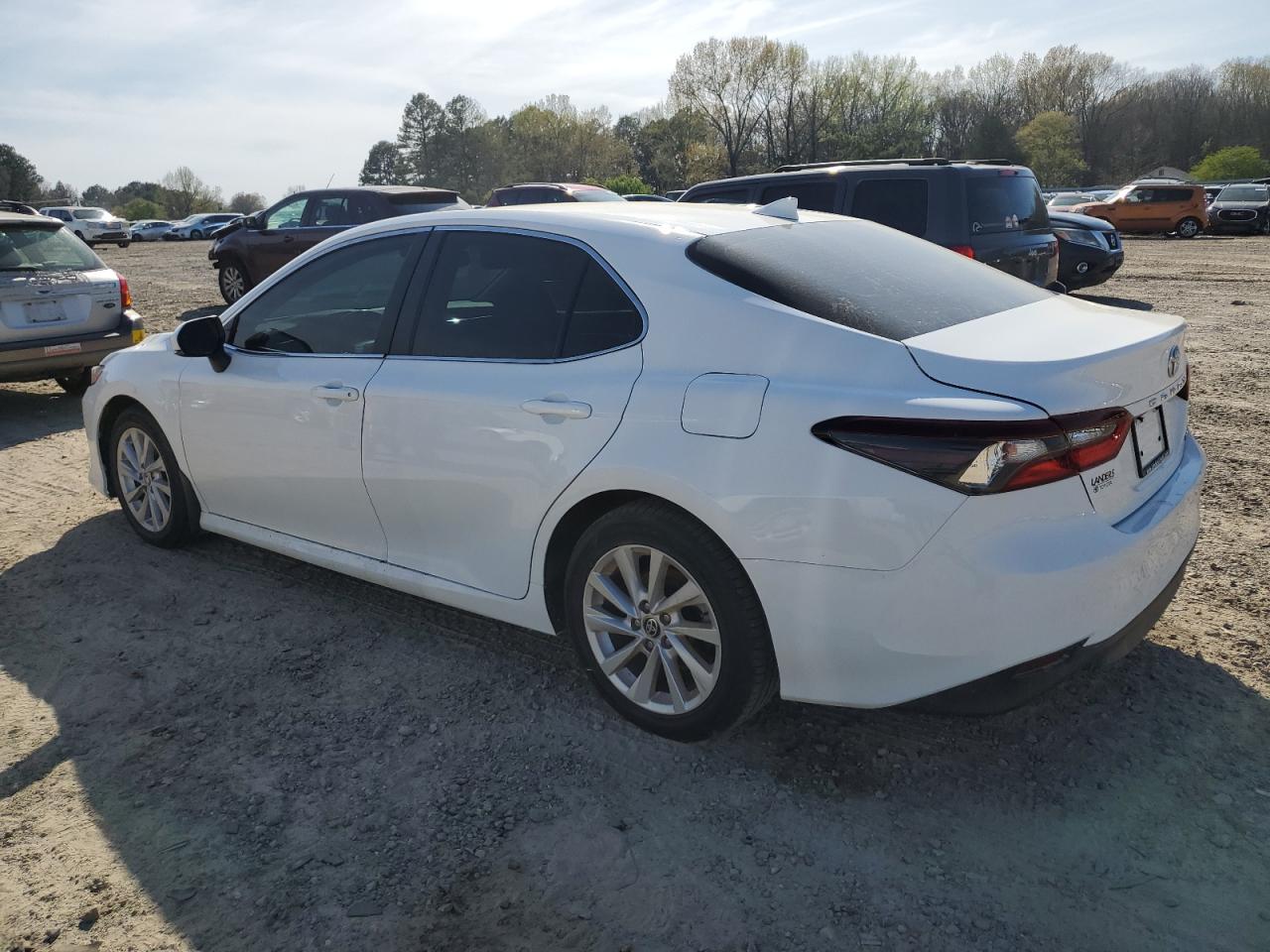 2022 TOYOTA CAMRY LE VIN:4T1R11AK9NU642089