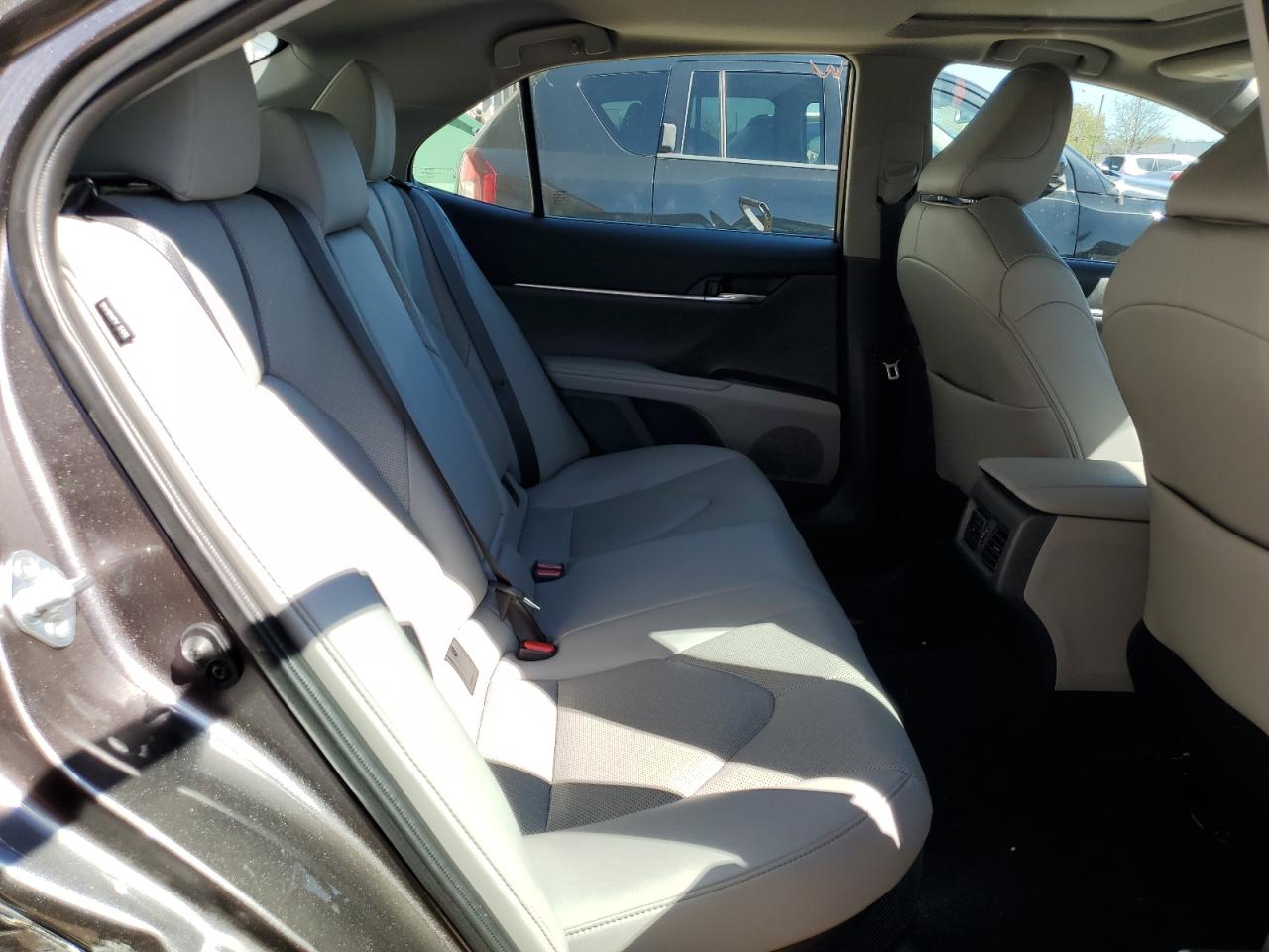 2022 TOYOTA CAMRY XLE VIN:4T1F31AK8NU041642