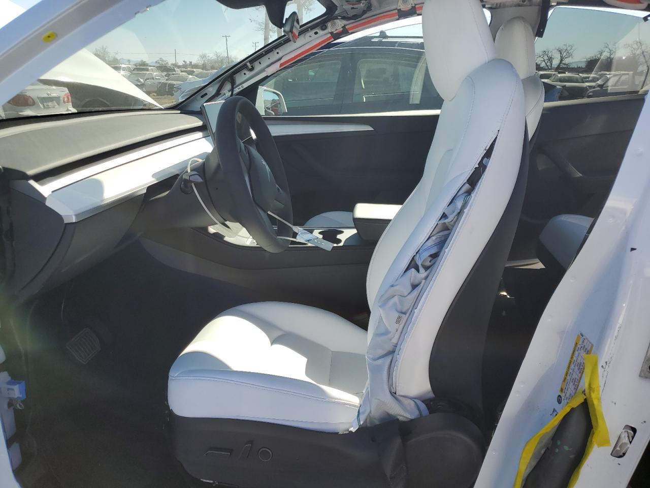 2022 TESLA MODEL Y  VIN:7SAYGDEE8NF515804