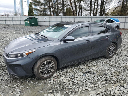 2022 KIA FORTE FE VIN:3KPF24AD9NE502095