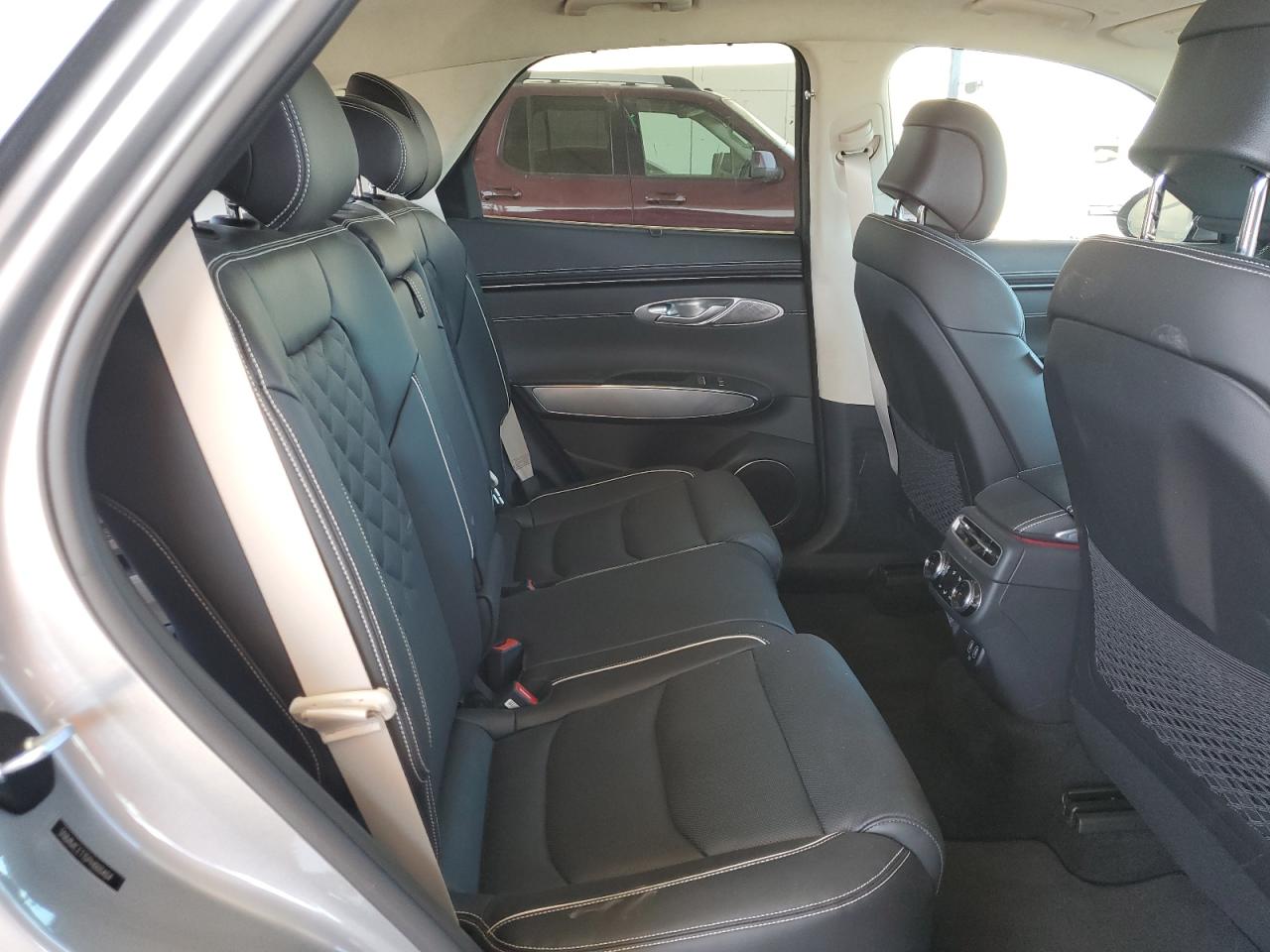 2023 GENESIS GV70 BASE VIN:5NMMCET15PH000404