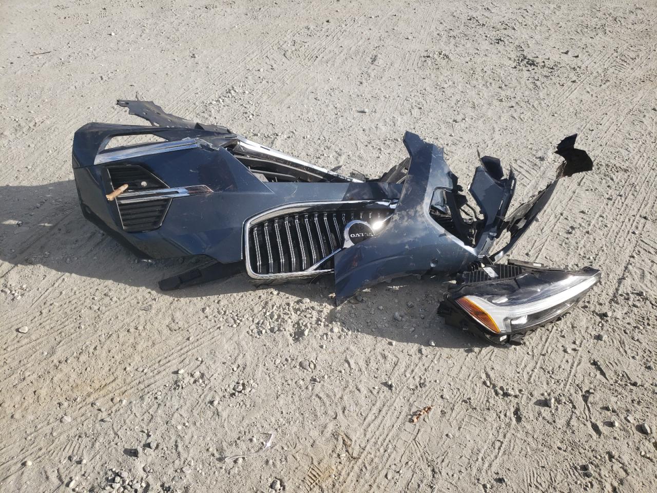 2022 VOLVO XC60 T8 RECHARGE INSCRIPTION VIN:YV4H60DL3N1053554