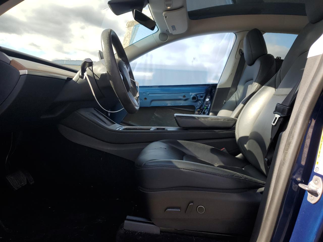 2022 TESLA MODEL Y  VIN:7SAYGDEEXNF325289