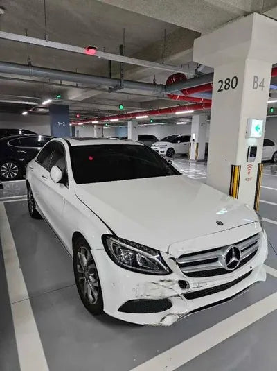 2016 Mercedes-Benz C 200 VIN: