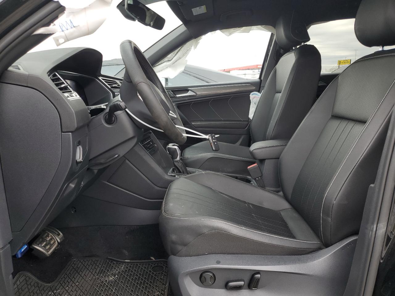 2022 VOLKSWAGEN TIGUAN SE R-LINE BLACK VIN:3VV8B7AX0NM155204