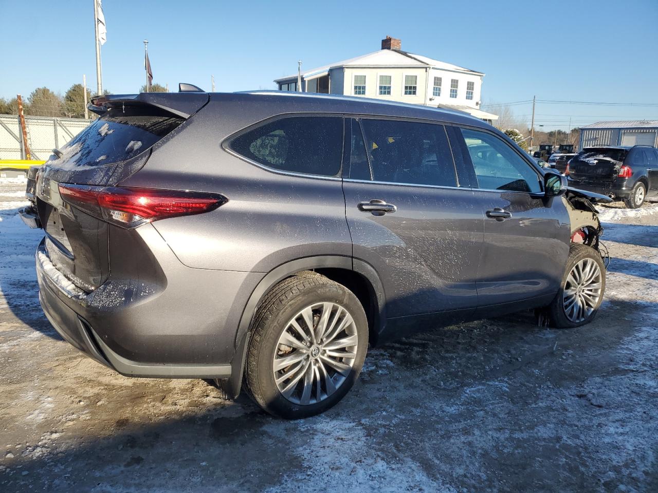 2022 TOYOTA HIGHLANDER PLATINUM VIN:5TDFZRBH6NS177826