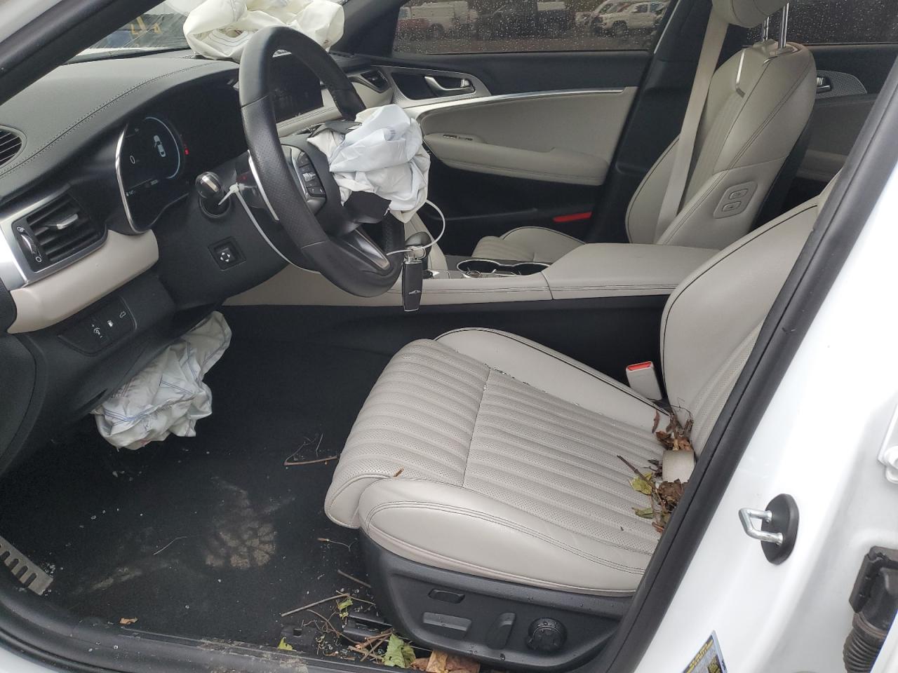 2022 GENESIS G70 BASE VIN:KMTG54TE9NU081676