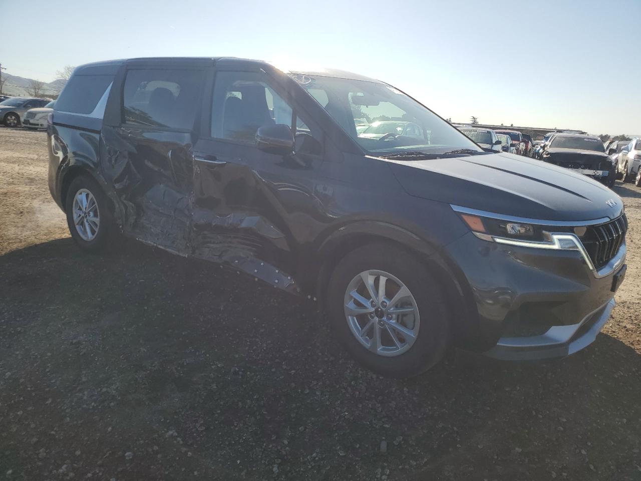 2024 KIA CARNIVAL LX VIN:KNDNB4H30R6330432