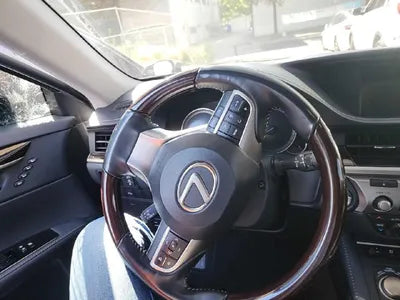 2018 Lexus ES 300 VIN: