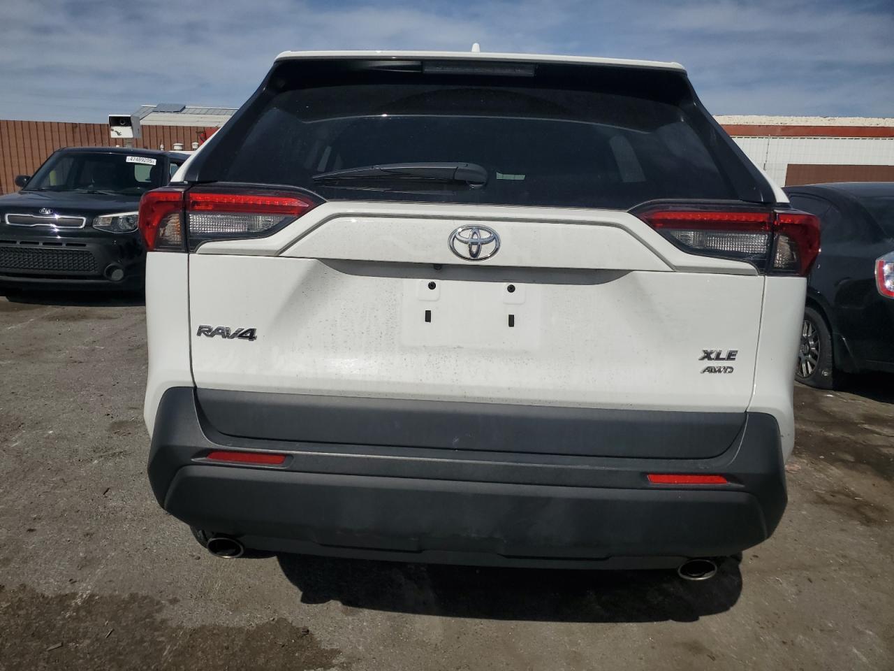 2022 TOYOTA RAV4 XLE VIN:2T3P1RFV6NW291383
