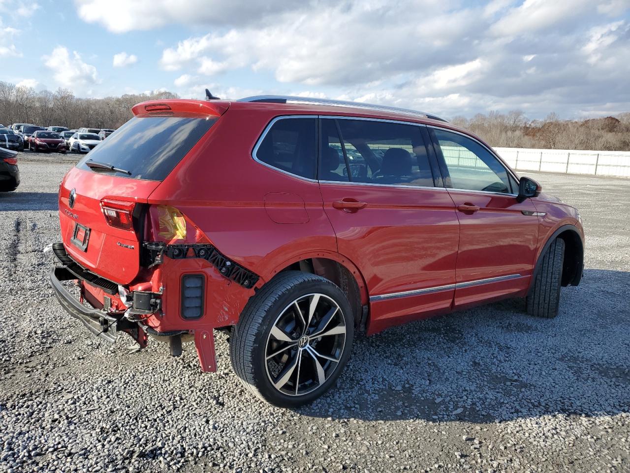 2024 VOLKSWAGEN TIGUAN SEL R-LINE BLACK VIN:3VV4B7AX7RM150652