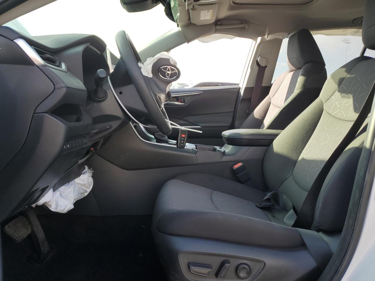 2023 TOYOTA RAV4 XLE VIN:JTMRWRFV2PD205738