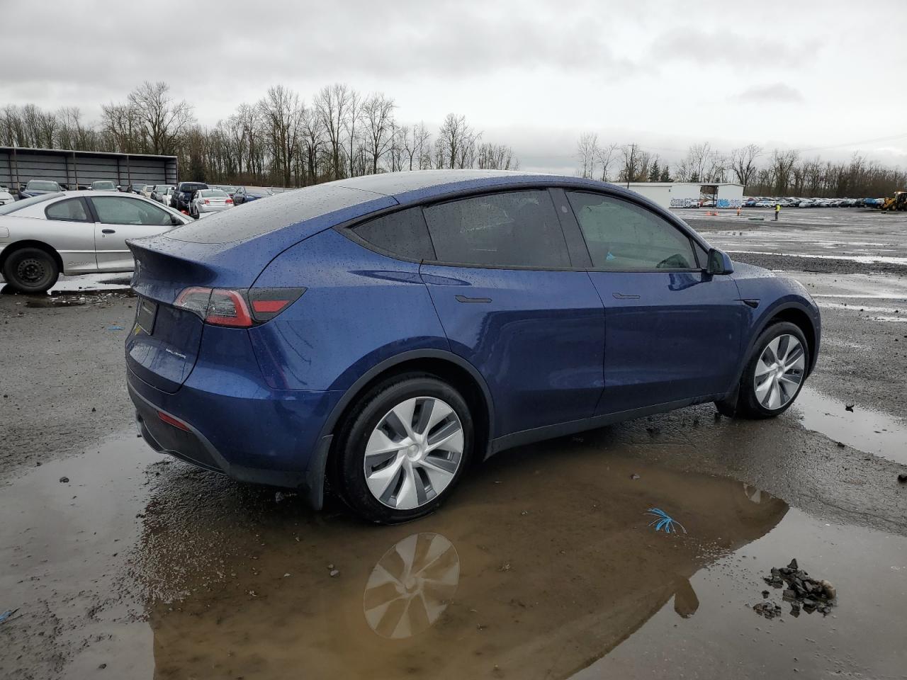 2023 TESLA MODEL Y  VIN:7SAYGDEE9PF849634