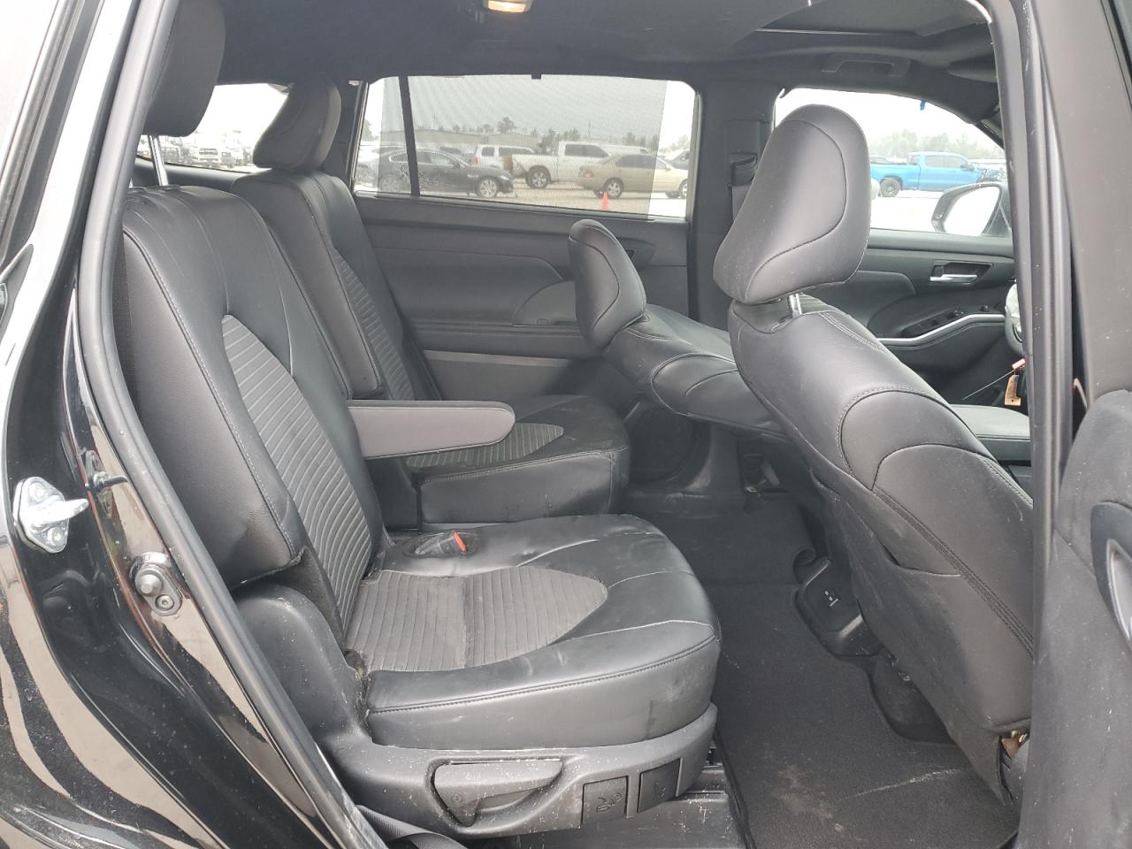 2024 TOYOTA HIGHLANDER LE VIN:5TDKDRAH4RS529886