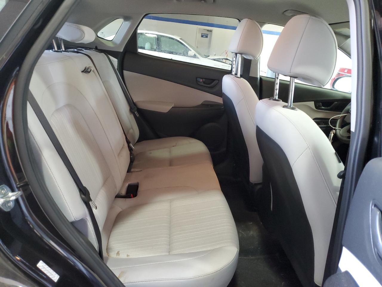 2022 HYUNDAI KONA SEL VIN:KM8K6CAB3NU838172