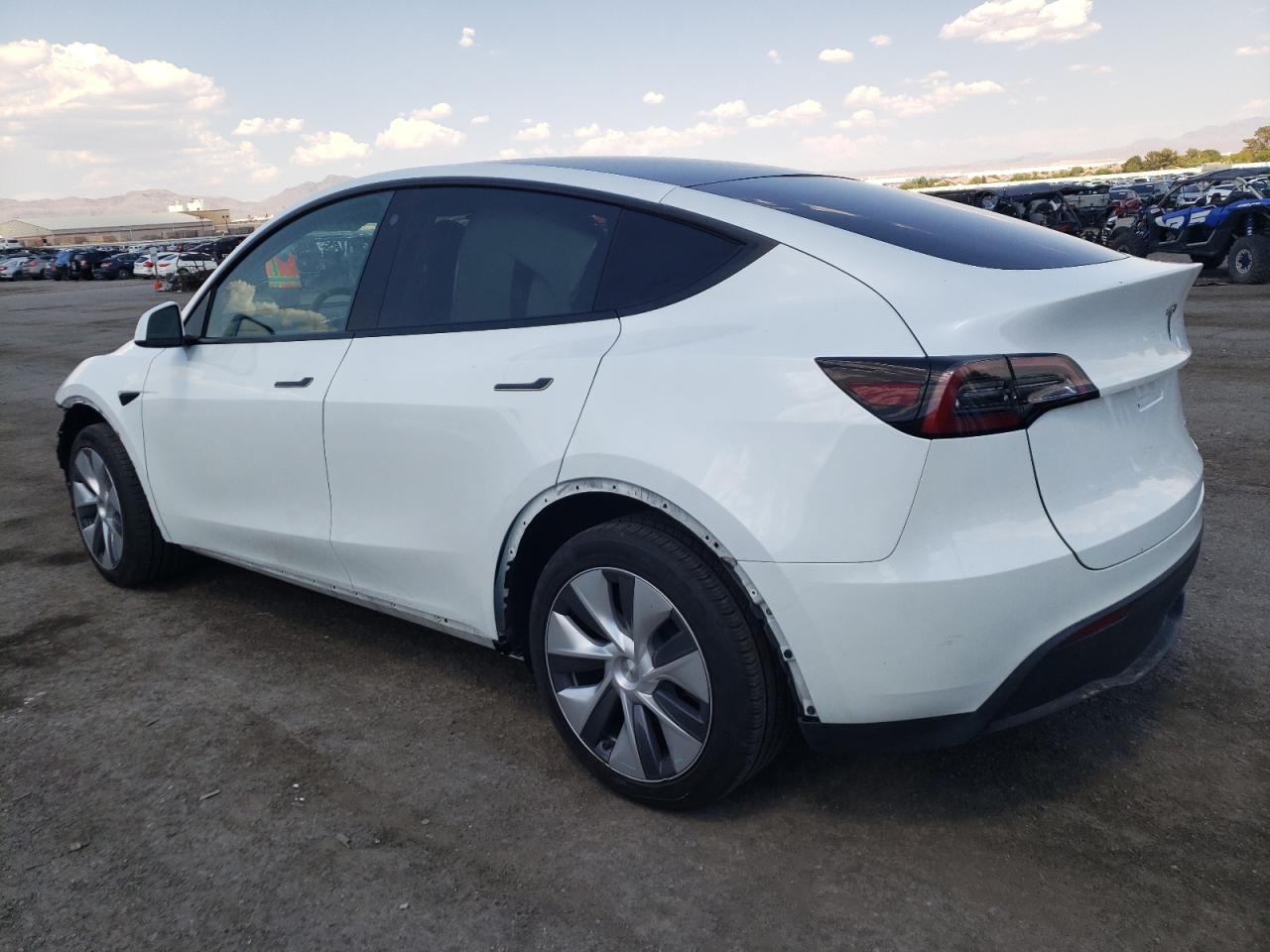 2023 TESLA MODEL Y  VIN:7SAYGDEE8PA126211