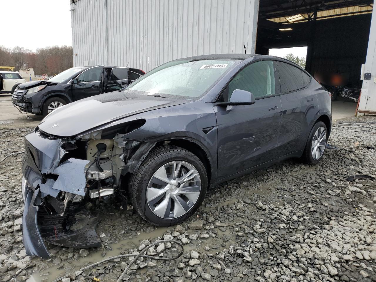 2023 TESLA MODEL Y  VIN:7SAYGDEE4PF895288