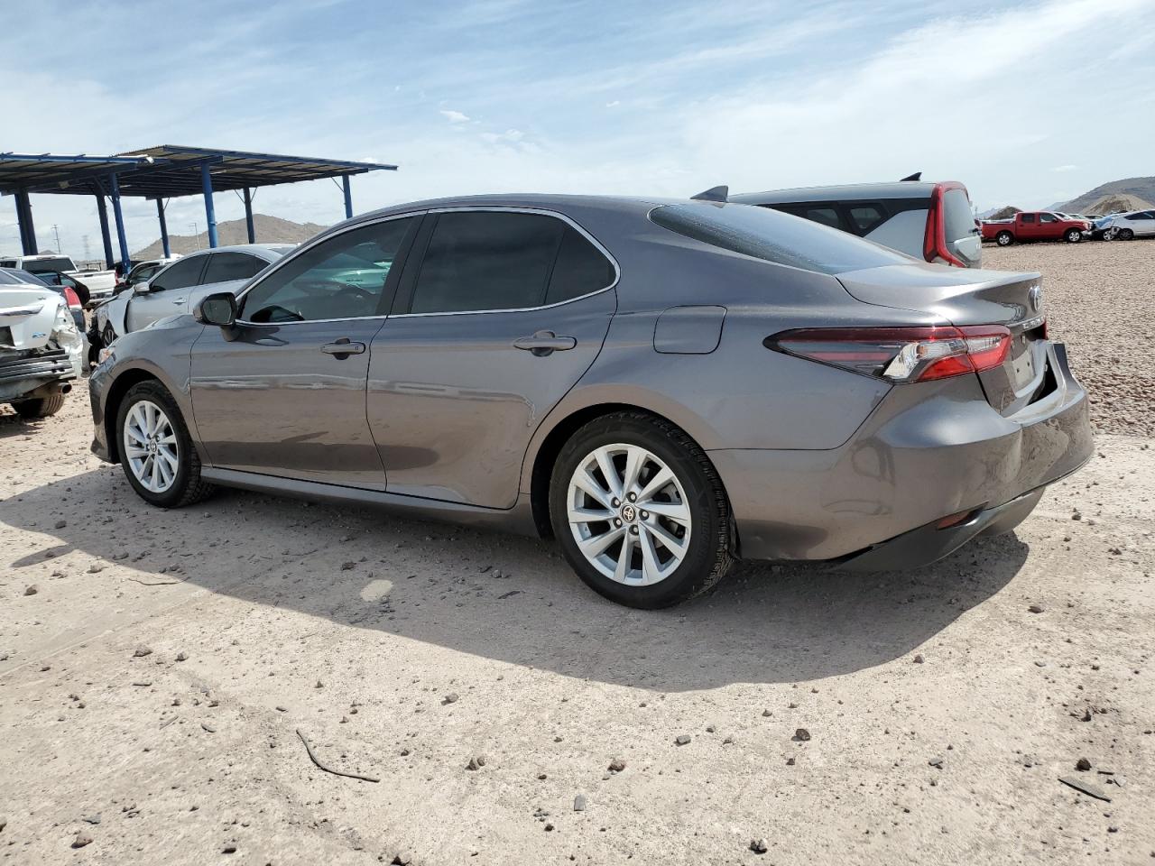 2022 TOYOTA CAMRY LE VIN:4T1C11AK3NU635810