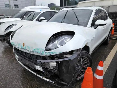 2016 Porsche Macan WP1AD295XHLB70765 VIN:WP1AD295XHLB70765