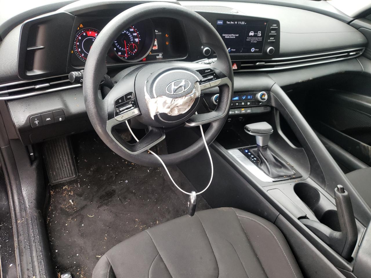 2022 HYUNDAI ELANTRA SEL VIN:KMHLM4AG6NU225331