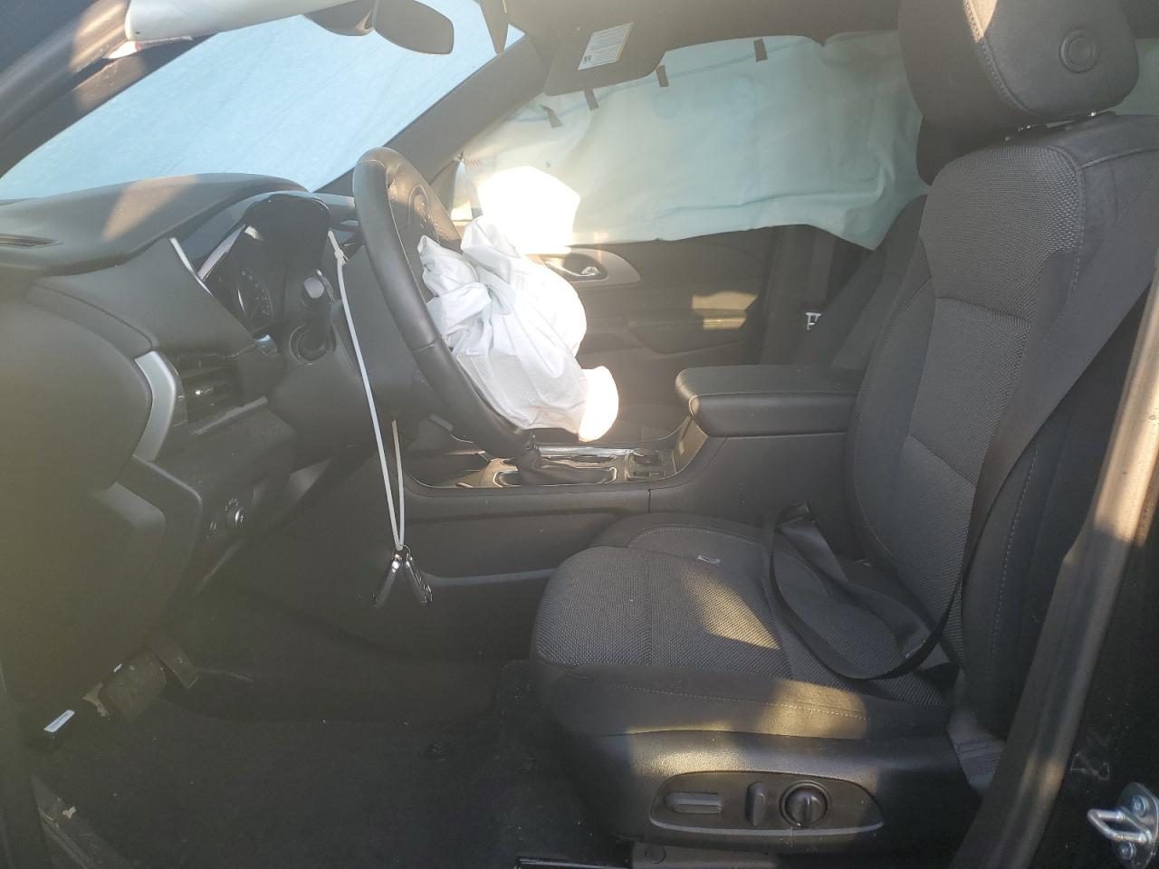 2023 CHEVROLET TRAVERSE LT VIN:1GNERGKWXPJ278454