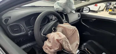 2018 Volvo V40 YV1MV79K0J2503260 VIN:YV1MV79K0J2503260