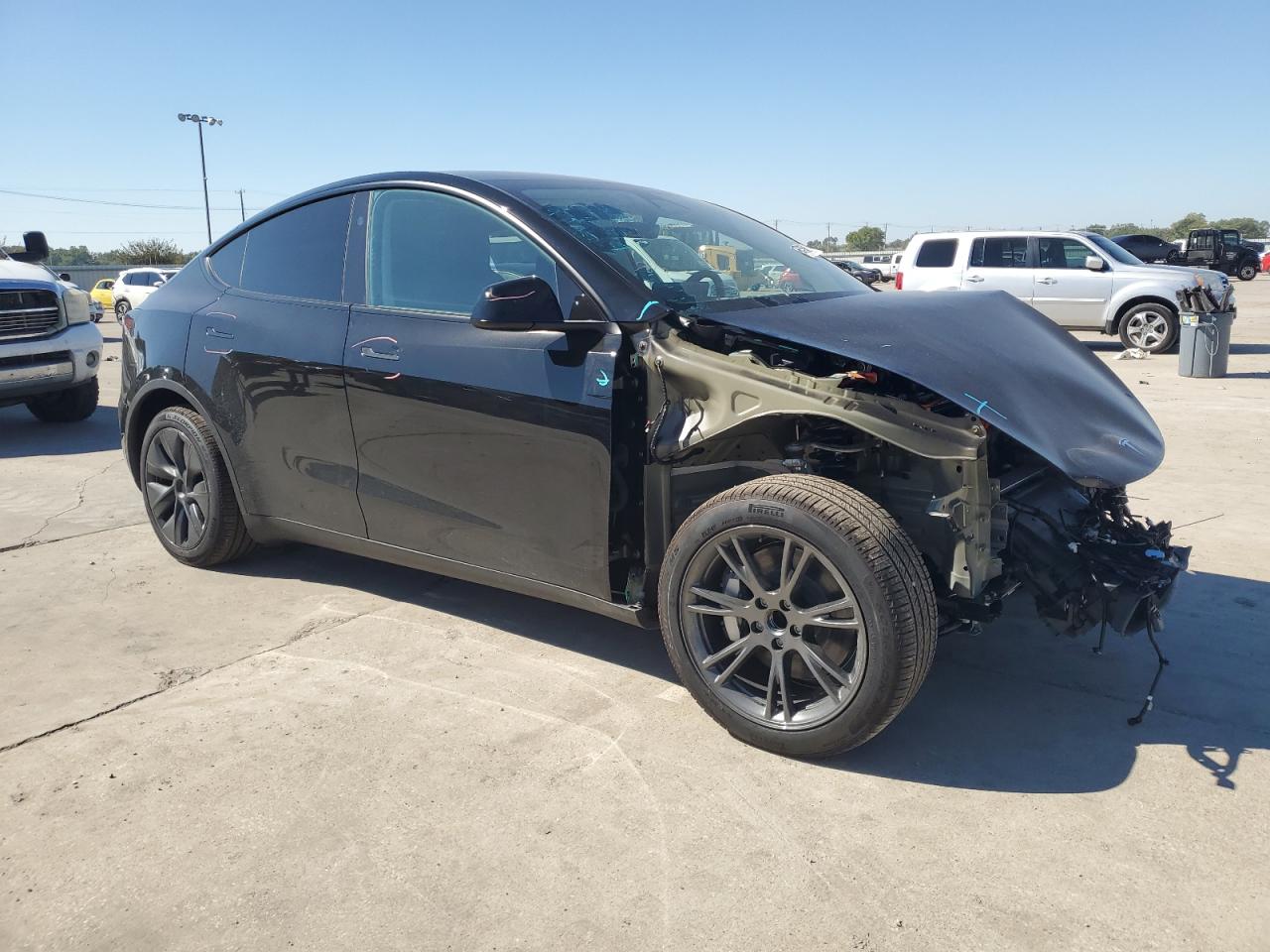 2024 TESLA MODEL Y  VIN:7SAYGDED1RA305765